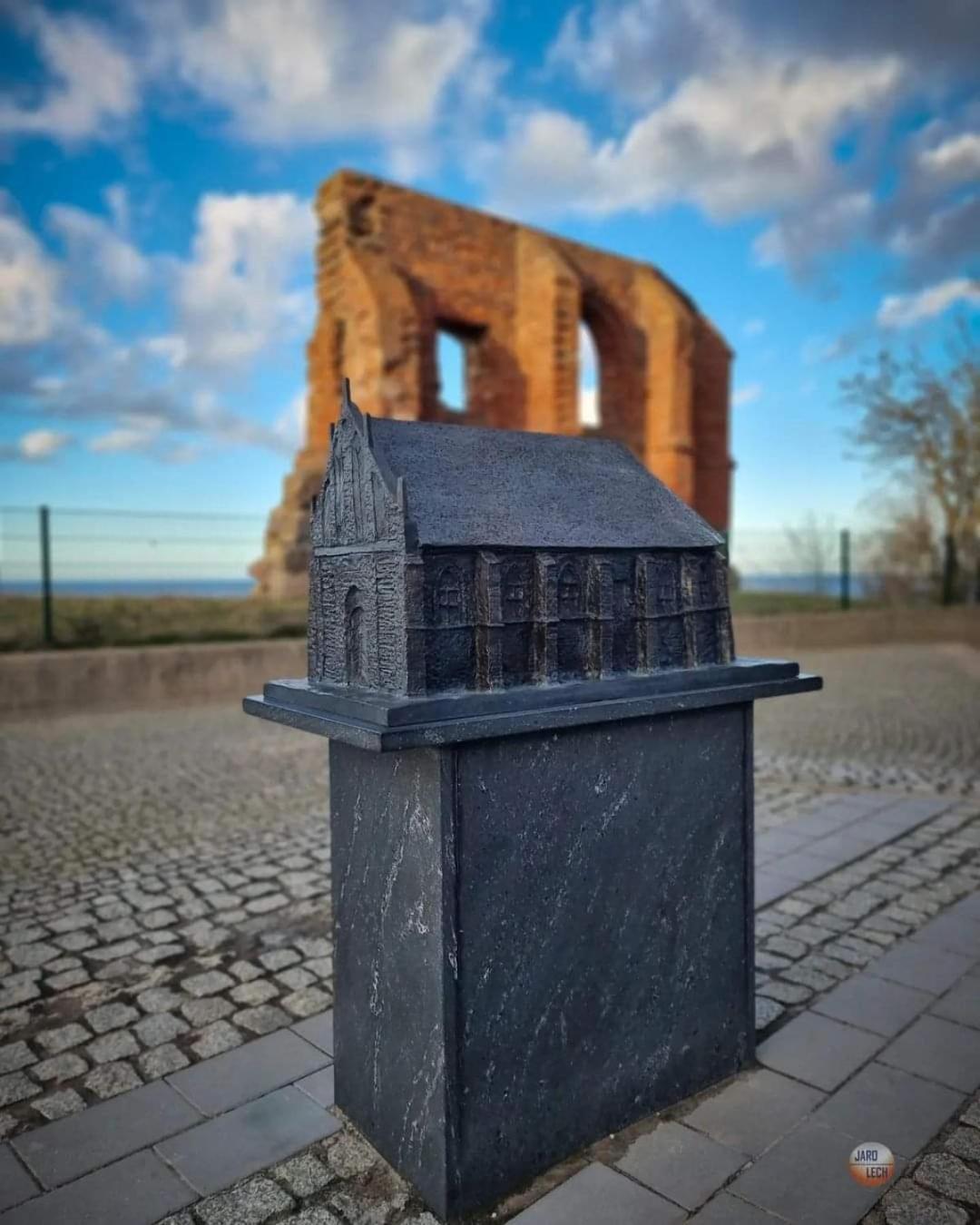 Obok Ruin Apartment Trzęsacz