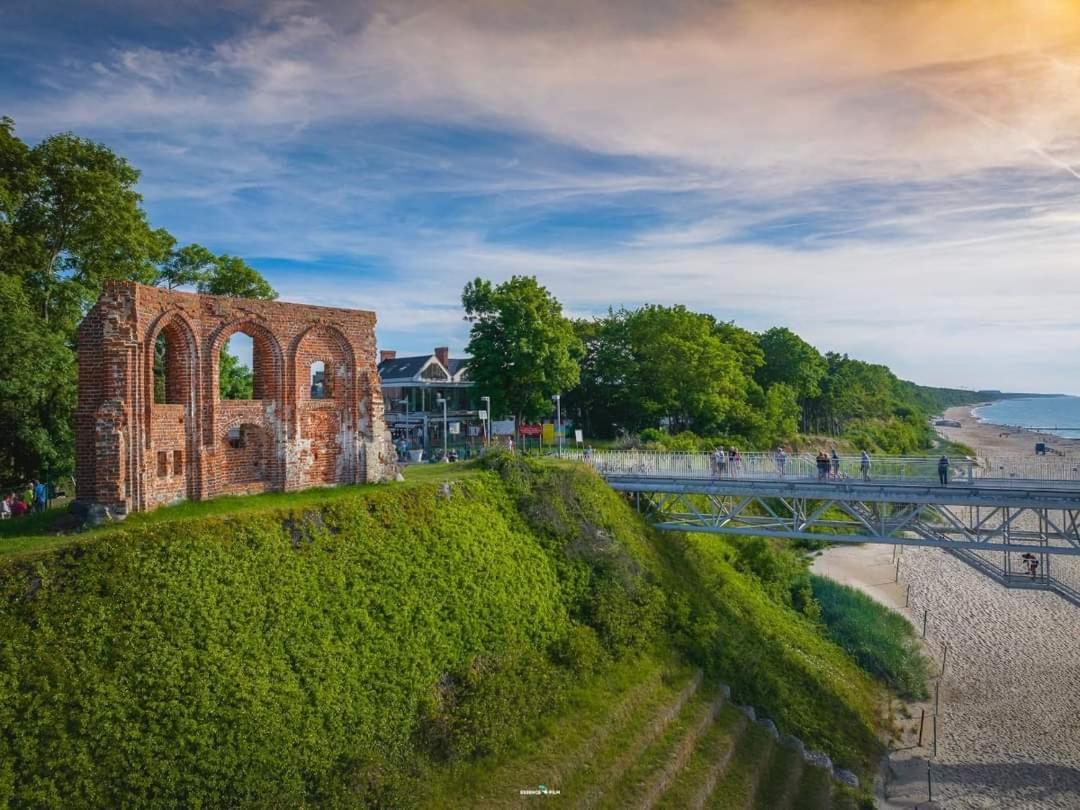 Obok Ruin * Trzęsacz